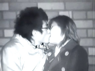 Amateur japanese couple fuck in public