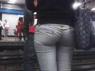 Nice Ass On The Metro - Cdmx