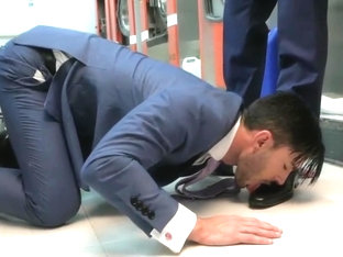 Muscle gay fetish with cumshot