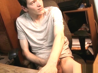 Billy Club and Ceasar Cumming love jerking off together