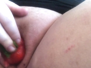 Fat Pussy Strawberry Fuck Pissing 2