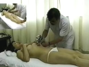 Masseur's Spy Camera Films A Stunning Babe Getting Massaged