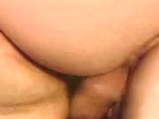 2 bitches fucking one knob