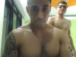 Straigthguysfun Cam Show 04-19-2018