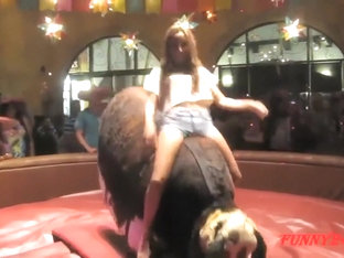 Stunning Babes Taking The Bull Ride