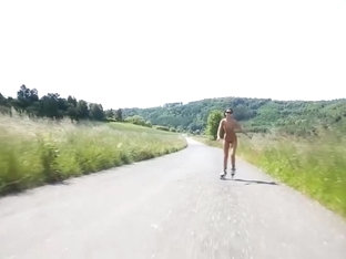 Karaliska erdve - is leto leidziasi saule