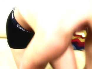 Jessie Gets A Little Help - Jessie Douglas - BoyCrush