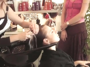 Salon Backwards Shampoo 3