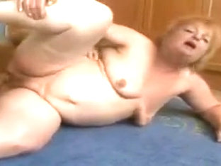 Ruchanie starej grubej baby