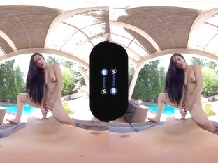 Vr Porn, Brunette Babe And Alina Lopez - One On One Outdoor Sex Party