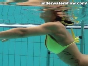 Underwatershow Video: Zlata Oduvanchik