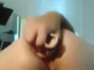 Homemade Porn Video With A Sologirl Gapping Her Anus
