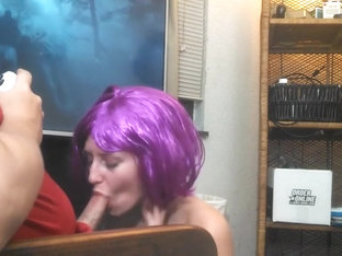 18 y/o Girl Gives a Blowjob While He Plays Red Dead Redemption 2 Facial POV