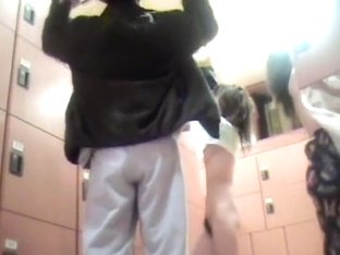 Voyeur dressroom part 14