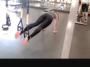 Girls secretly filmed in the gym exercising