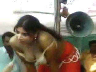 Dancing Pakistani Girls Expose So Much Sexy Flesh