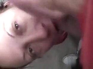 Cumming in girlfriends face hole ..that babe likes cum