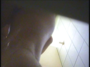 Sexy Amateur Showering Body And Dressing Up On Voyeur Cam