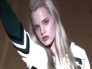 Mena Suvari In Nature's Garb & Hot - HD