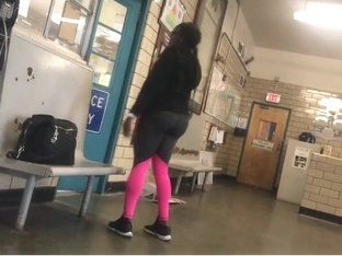 Sexy Black Chick In Leggings