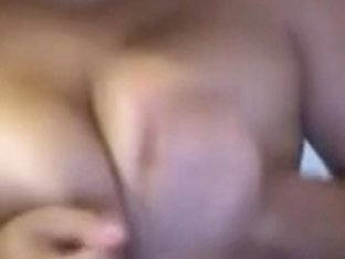 Chiquilla latin chick masturbandose por dinero