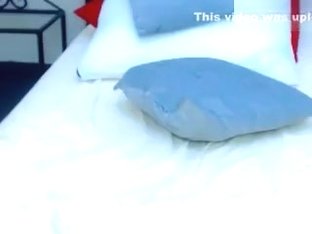 Attractive blonde NaomiNash fucks herself