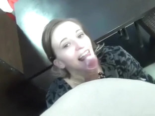 Gewagter Public Anal Fick im Einkaufszentrum