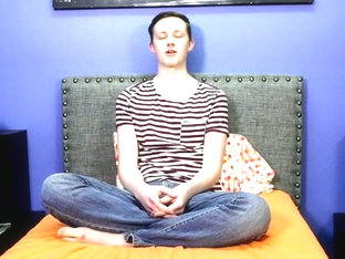 Stroking  Squirting With Cute Holden - Holden Ross - BoyCrush