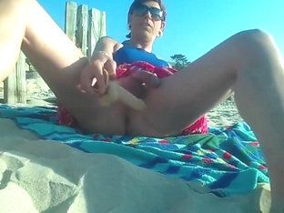 Lenda Black on the beach