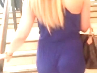 BLOND GIGGLE BUTT