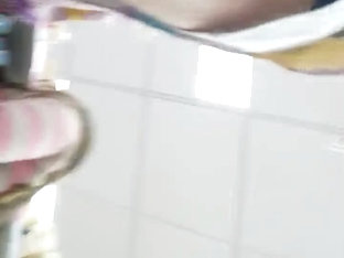 Travel - Nz - Upskirt Teen