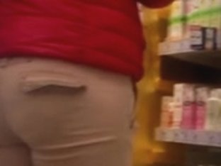 Big Fat Ass In Street Candid Voyeur Video In The Mall