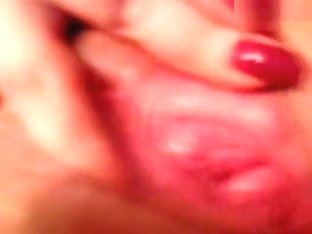 Mature Aamal hard fucks herself in front of webcam