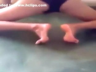 Tenn girls get naked on webcam