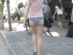 Street candid teen ass wrapped in tiny jeans shorts