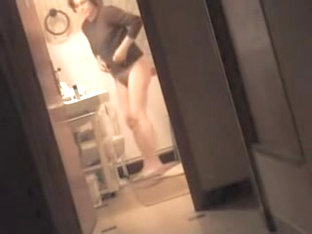 Naked Wife In Washroom On The Hidden Camera