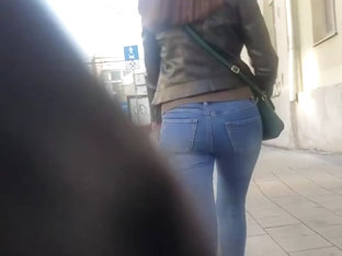 Sexy brunette with hot ass