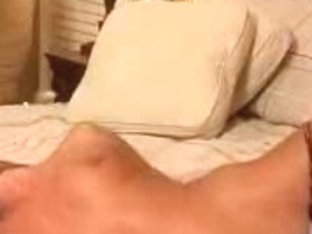 Webcam Babe Masturbating Her Sweet Pussy On Camera