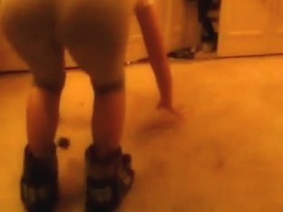 Fabulous Twerking Phone Legal Age Teenager Clip