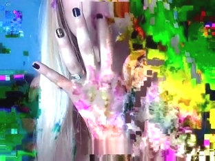 maximadiva fingers in the holes