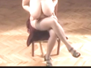 MILF maduro com grandes seios