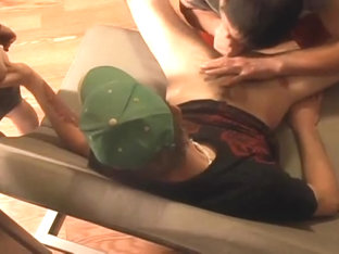 HOT MMF - Str8 Skater Sucked by gay dude while Eating & Fingering GF Pussy