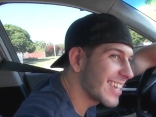 Guy Seduces Beauty To Suck His Dick In A Car