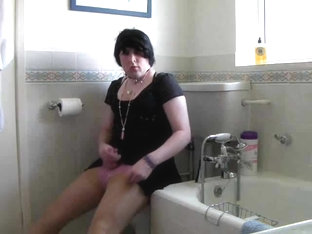 Chubby Crossdresser Beating Off On Cam
