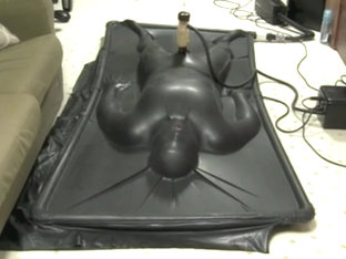 Vacbed being milked by venus 2000