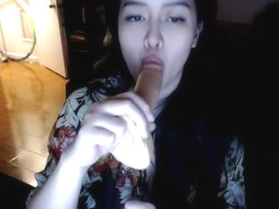 Zilla_x webcam show 2016 April