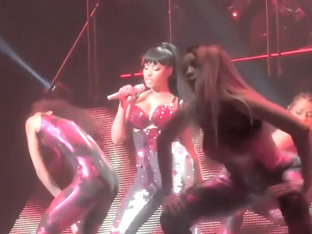The Pinkprint Tour - Nicki Minaj (live)