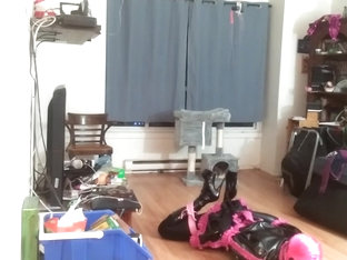 Sissy Sluts Selfbondage goes wrong