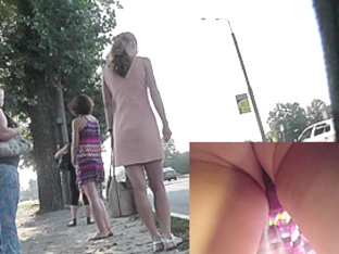 Great XXX upskirt action realized on the bus stop