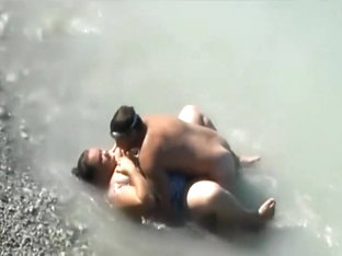 Chubby Girl Fucked In The Water